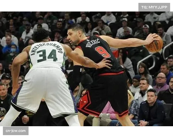 阿德托昆博30分8篮板6助攻 雄鹿前锋全能表现带队取胜